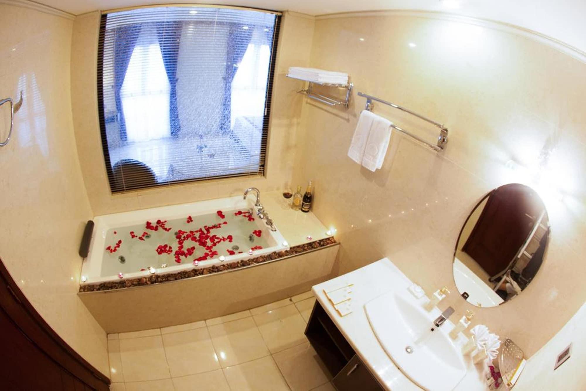 The Pearl Hotel Hanoï Extérieur photo